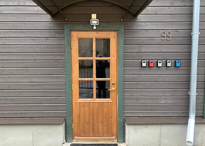 Delta 7 Two Big Beds